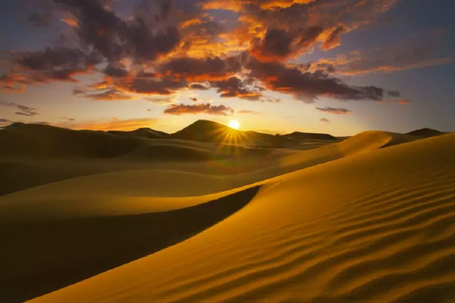 Overnight Camel Trekking in Merzouga